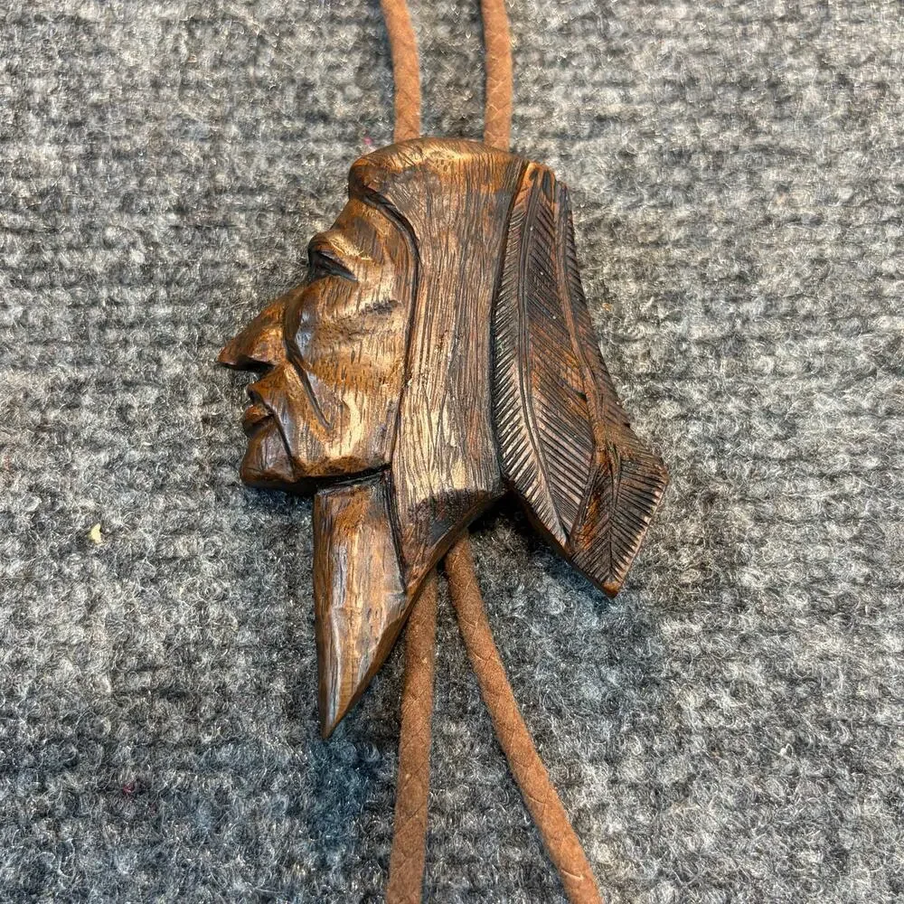Vintage 90s Hand Carved Wood Native American Chief Bolo Tie Leather Feather Tips